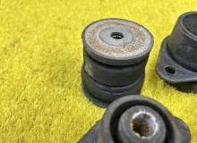 Подушка кузова TOYOTA LAND CRUISER 2003 5220160050 UZJ100W 2UZFE