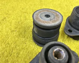 Подушка кузова Toyota