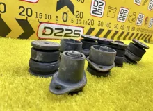 Подушка кузова TOYOTA LAND CRUISER 2003 5220160050 UZJ100W 2UZFE