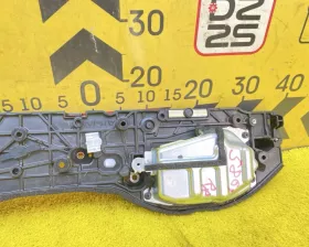 Доводчик двери Toyota
