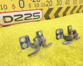 Петли двери багажника Toyota