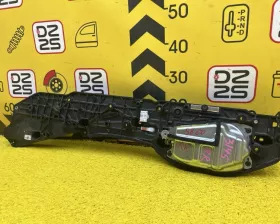 Доводчик двери Toyota