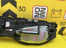 Доводчик двери TOYOTA ESQUIRE 2015 8500528071 ZRR85G 3ZRFAE, задний правый