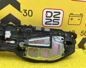 Доводчик двери Toyota