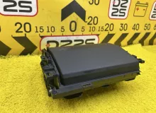 Монитор LEXUS CT200H 2012 8611176020 ZWA10 2ZRFXE, передний
