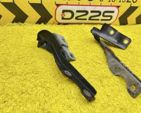 Петля капота MAZDA