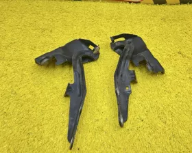 Петля капота Toyota
