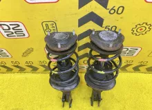 СТОЙКА ПАРА ЛЕВАЯ И ПРАВАЯ LEXUS CT200H 2012 4851079105 ZWA10 2ZRFXE, передняя