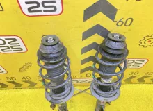 СТОЙКА ПАРА ЛЕВАЯ И ПРАВАЯ TOYOTA COROLLA FIELDER 2015 4851013161 NKE165G 1NZFXE, передняя