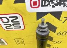 Амортизатор TOYOTA ESQUIRE 2015 4853180786 ZRR85G 3ZRFAE, задний