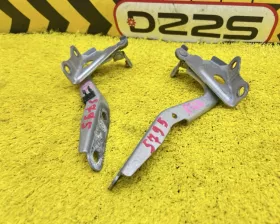 Петля капота Toyota