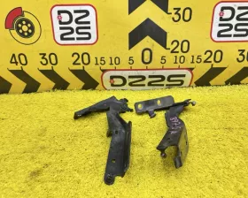 Петля капота Nissan