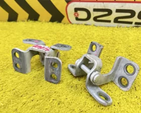 Петли двери багажника Toyota