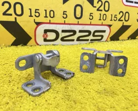 Петли двери багажника Toyota