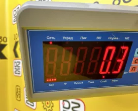 Петля капота Toyota