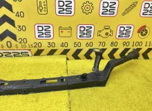 Планка под фары TOYOTA TUNDRA 2007/Цвет 202 525060C050 USK51L 3URFE, передняя