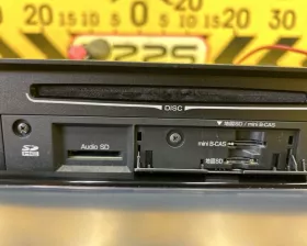 Магнитофон TOYOTA