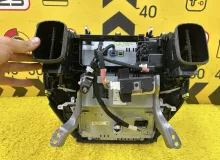 Магнитофон TOYOTA CROWN 2014 8611130B71 AWS210 2ARFSE, передний
