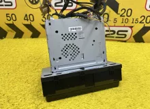Магнитофон TOYOTA ESQUIRE 2015 0854500W11 ZRR85G 3ZRFAE, передний