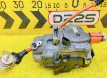 Компрессор кондиционера TOYOTA ESQUIRE 2015 8837028030 ZWR80G 2ZRFXE, передний