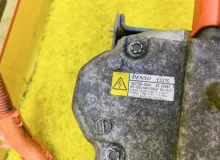 Компрессор кондиционера TOYOTA ESQUIRE 2015 8837028030 ZWR80G 2ZRFXE, передний