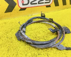 Тросик ручника Toyota