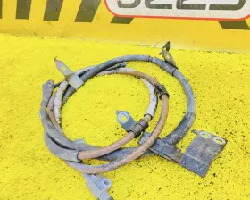 Тросик ручника Toyota