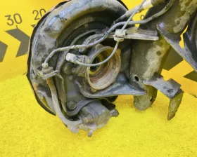 Задняя балка Toyota