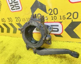 Поворотный кулак Toyota