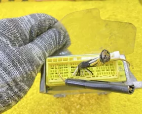 Блок управления airbag Toyota