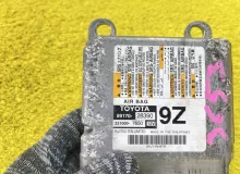Блок управления airbag TOYOTA VOXY 2014 8917028390 ZWR80G 2ZRFXE, передний