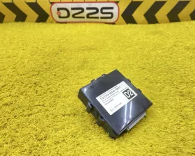 Блок управления парковкой Toyota