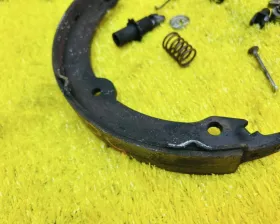 Механизм стояночного тормоза Toyota