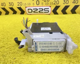 Блок предохранителей Toyota