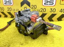 Компрессор кондиционера TOYOTA ESQUIRE 2015 8837028030 ZWR80G 2ZRFXE, передний