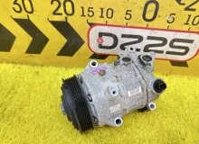 Компрессор кондиционера TOYOTA ESQUIRE 2015 8831028652 ZRR85G 3ZRFAE, передний