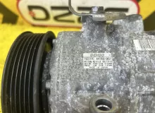 Компрессор кондиционера TOYOTA ESQUIRE 2015 8831028652 ZRR85G 3ZRFAE, передний