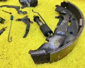 Механизм стояночного тормоза Toyota