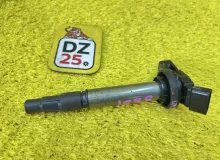 Катушка зажигания TOYOTA ESQUIRE 2015 9091902258 ZWR80G 2ZRFXE, передняя