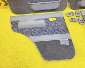 Обшивка дверей Toyota