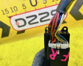 Блок управления стеклоподъемниками Toyota