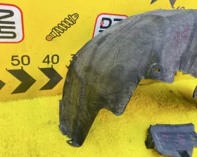 Подкрылок TOYOTA