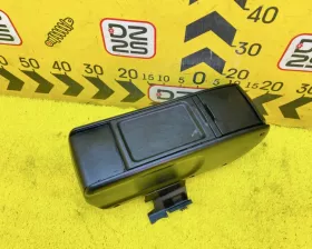 Бардачок между сиденьями TOYOTA