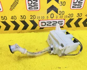 Бачок стеклоомывателя TOYOTA