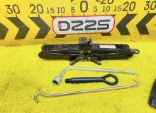 Поддомкратник/ домкрат TOYOTA ESQUIRE 2015 0911128230 ZRR85G 3ZRFAE, задний