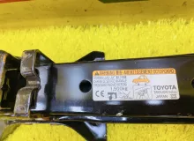 Поддомкратник/ домкрат TOYOTA ESQUIRE 2014 0911128230 ZWR80G 2ZRFXE, задний