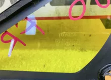 Стекло форточка TOYOTA WISH 2007/Цвет 1F7 6211068010 ZNE10G 1ZZFE, переднее правое