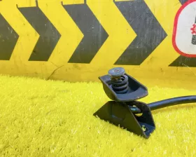 Крепление запасного колеса TOYOTA