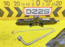 Поддомкратник/ домкрат TOYOTA VOXY 2014 0911128230 ZWR80G 2ZRFXE, задний