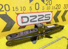 Поддомкратник/ домкрат TOYOTA VOXY 2014 0911128230 ZWR80G 2ZRFXE, задний